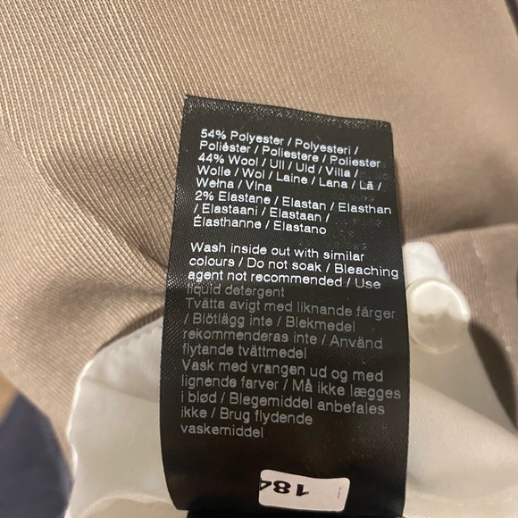 Filippa K | Cropped Trouser - Picture 4 of 4